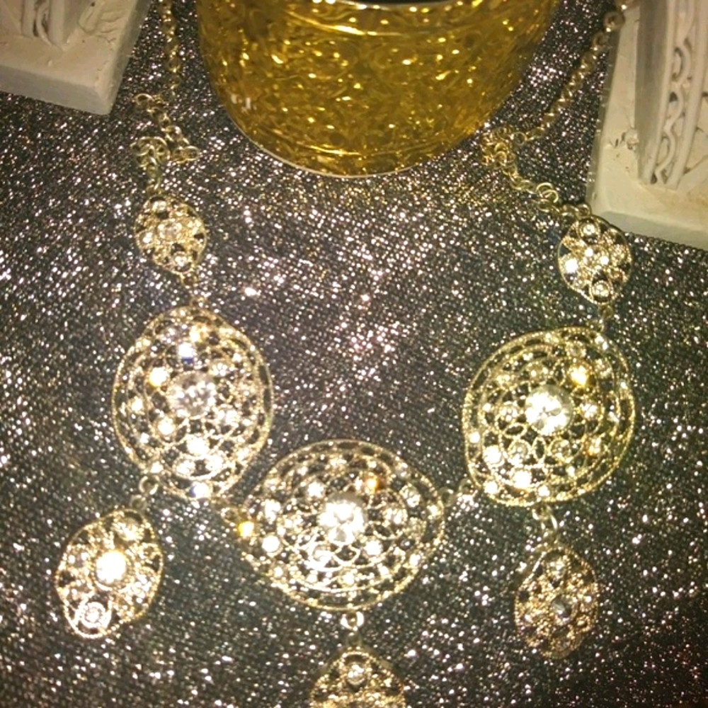 Silver tone Necklace - Picture 3 of 5